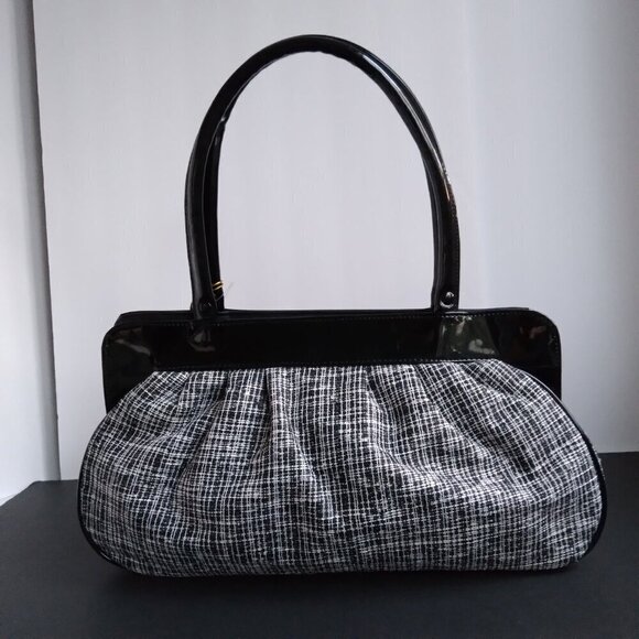 Tico NWT Black & White Graphic Tweed & Black Patent Shoulder/Satchel Bag - Picture 2 of 10